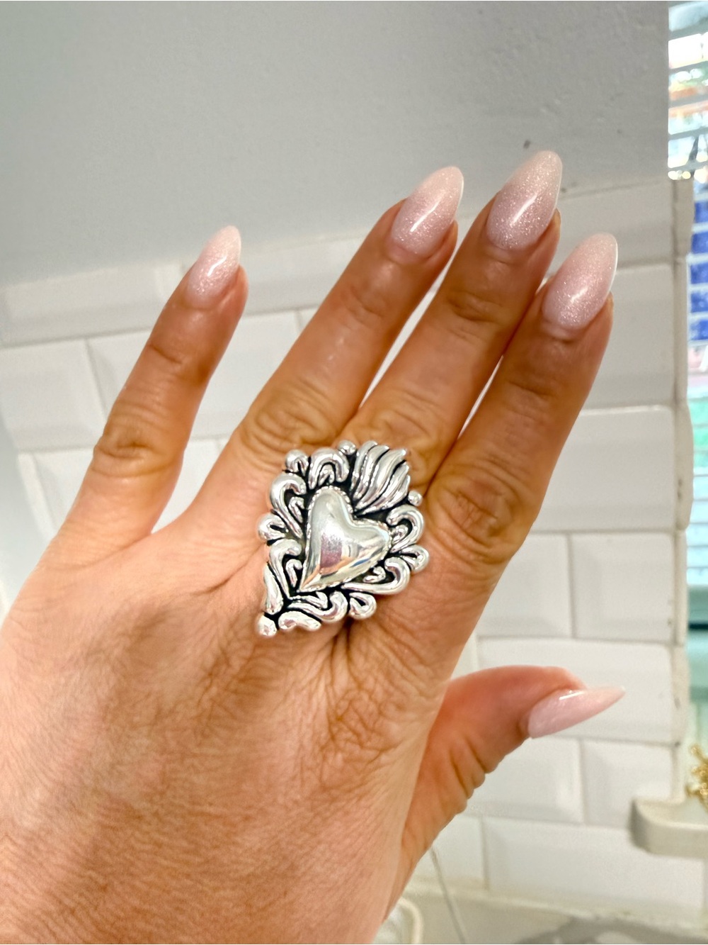 925 Sterling Silver Heart Statement Ring - Silver